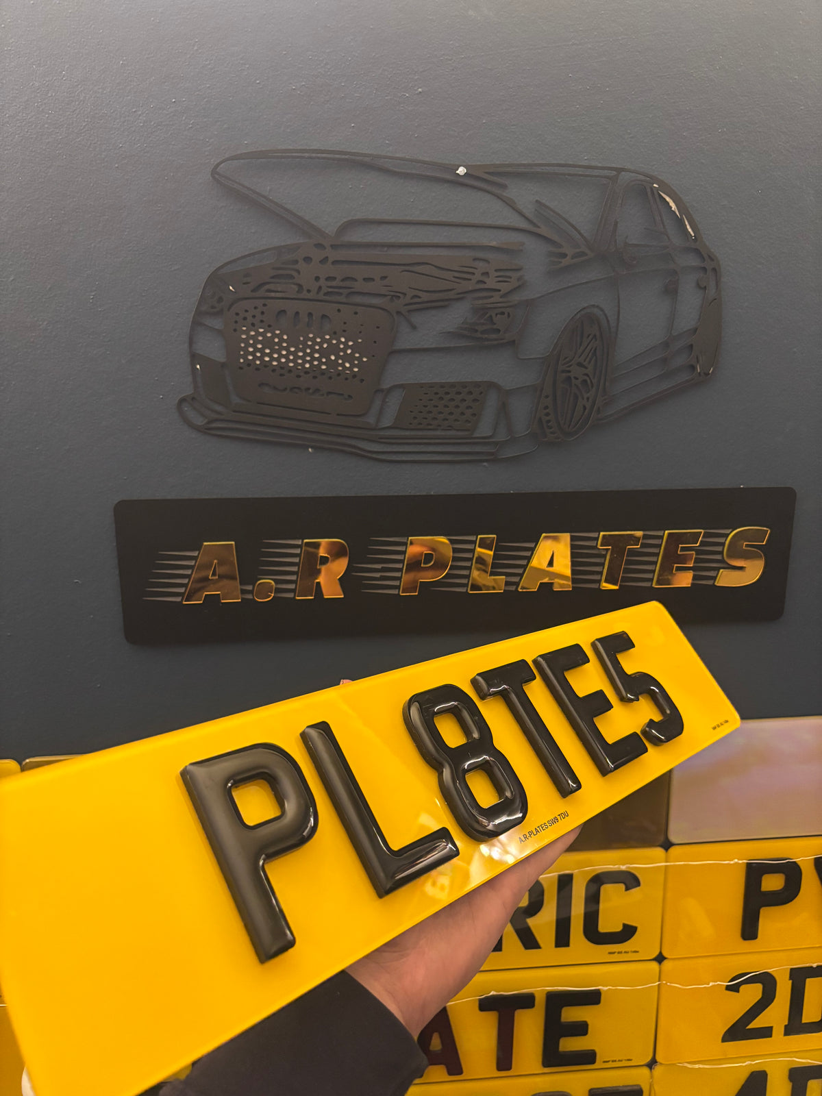 4D Gel Number Plates (7mm) with Gloss Black Gel Lettering Set