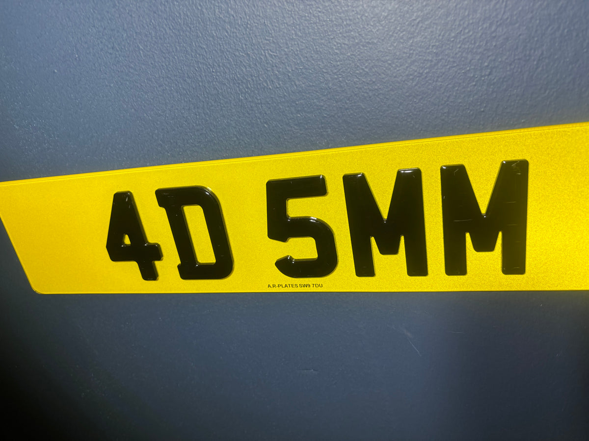 4D Gel Number Plates (5mm) with Gloss Black Gel Lettering Set