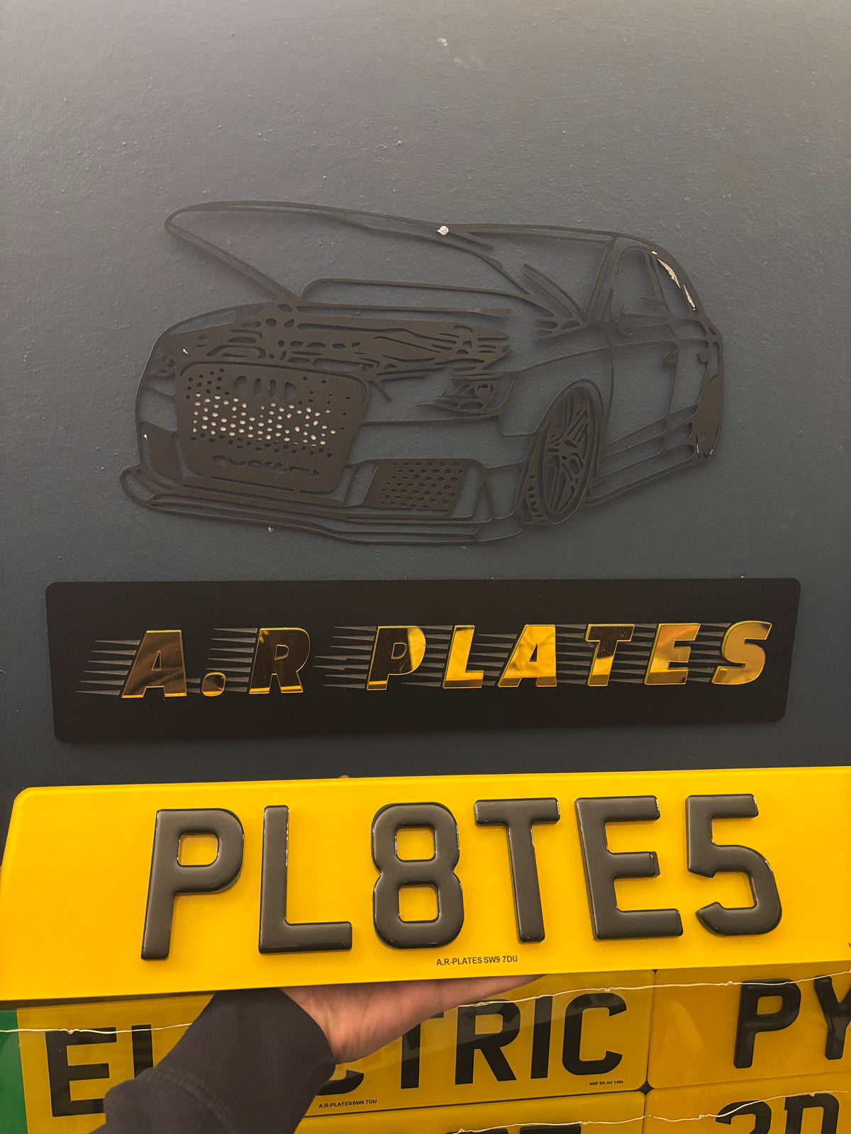 4D Gel Number Plates (7mm) with Gloss Black Gel Lettering Set