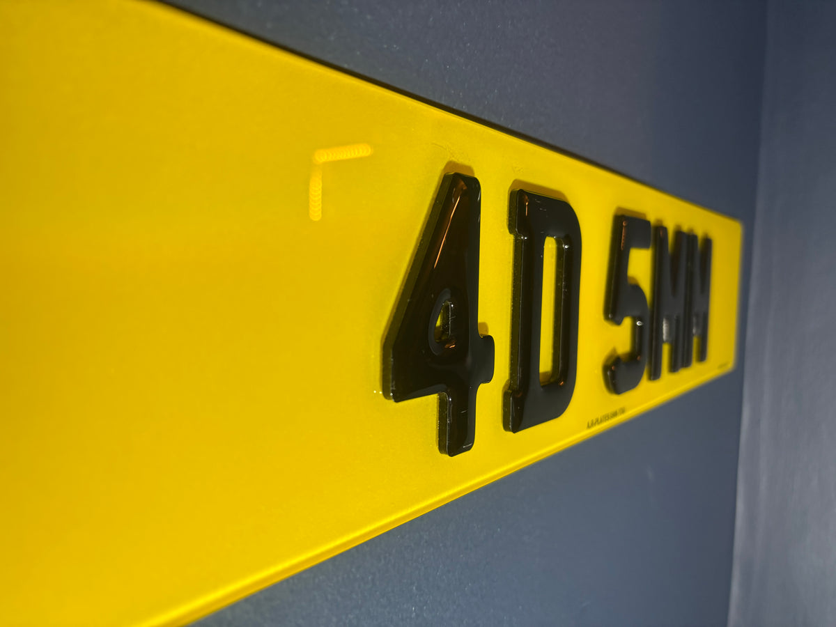 4D Gel Number Plates (5mm) with Gloss Black Gel Lettering Set