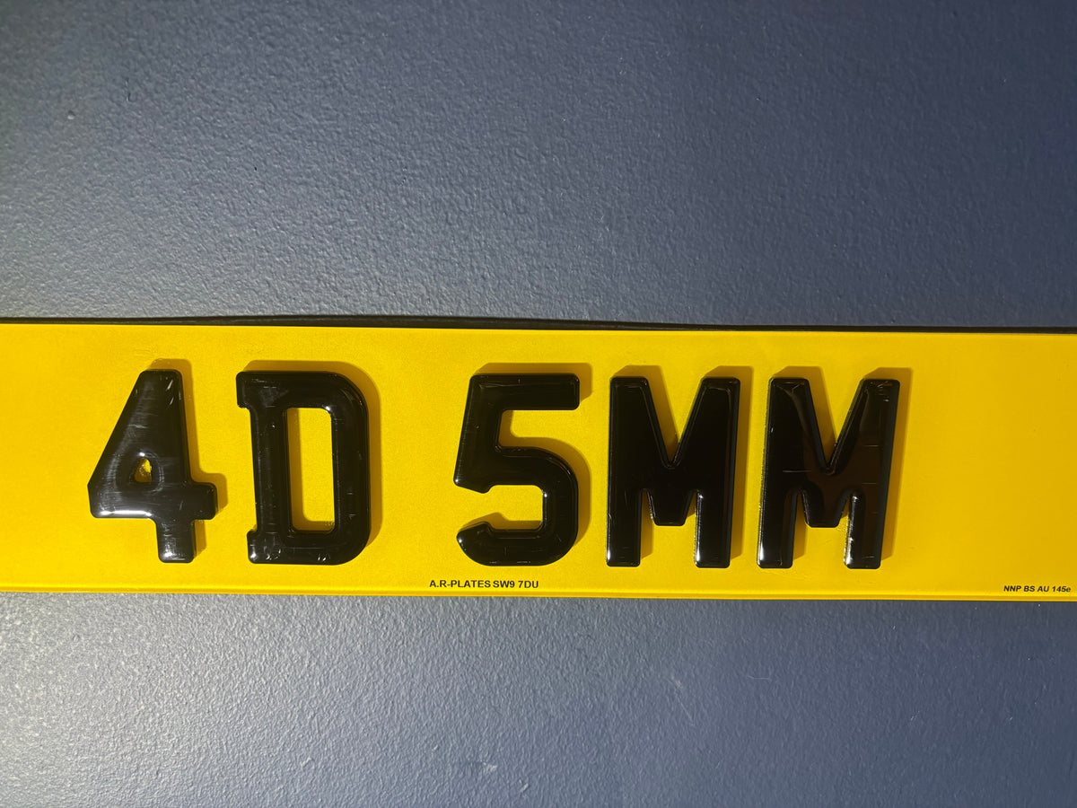 4D Gel Number Plates (5mm) with Gloss Black Gel Lettering Set